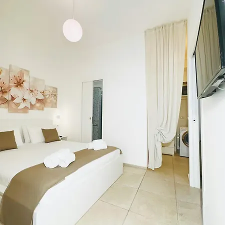 Apartment Paradise *