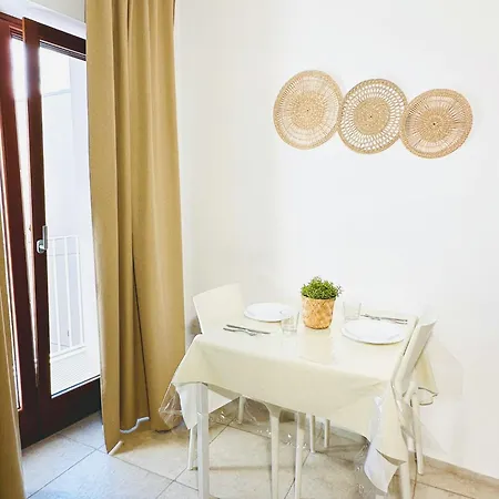 Apartment Paradise *